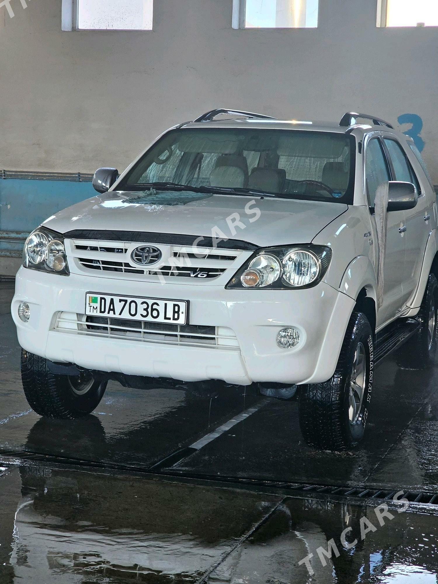 Toyota Fortuner 2008 - 420 000 TMT - Туркменабат - img 4