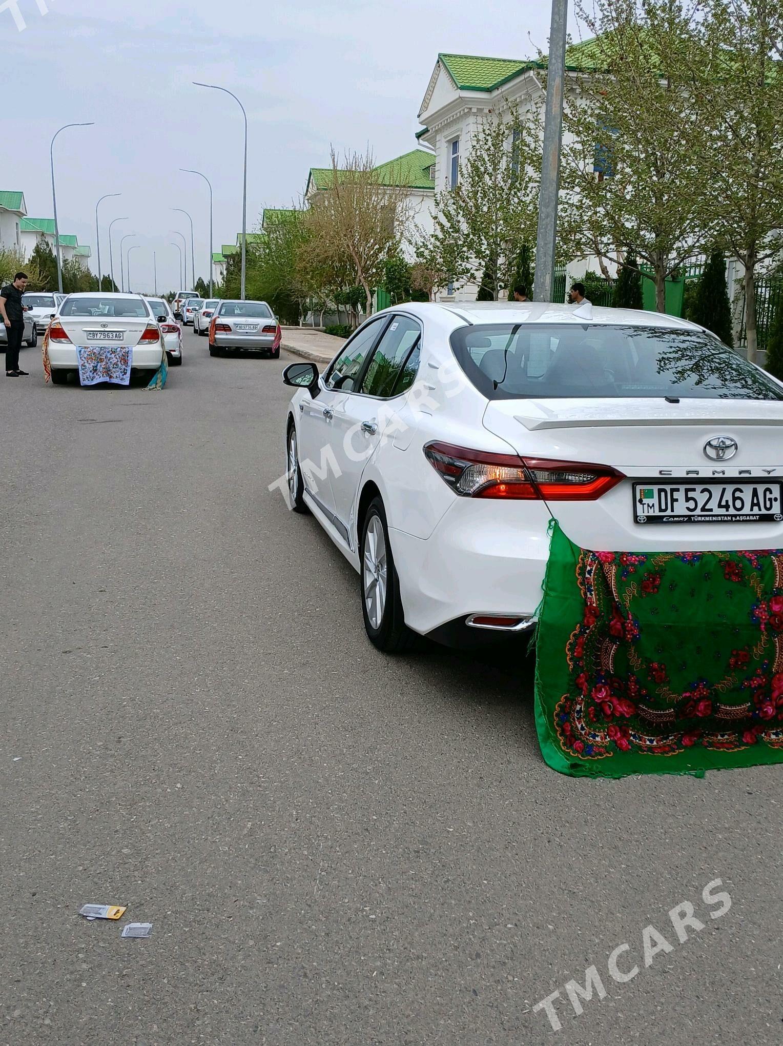 Toyota Camry 2022 - 270 000 TMT - Aşgabat - img 3