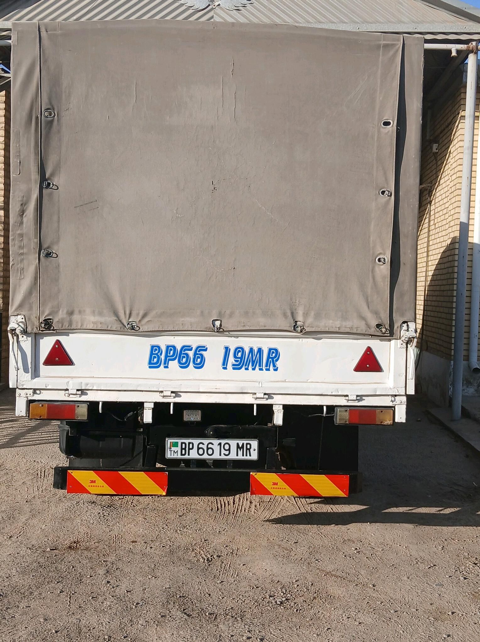Mitsubishi Canter 1998 - 230 000 TMT - Мары - img 8