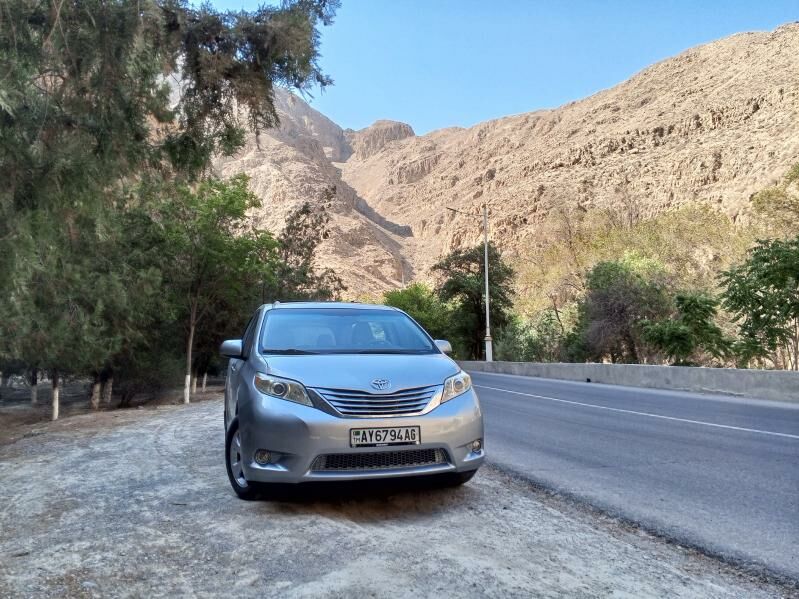 Toyota Sienna 2011 - 285 000 TMT - Ашхабад - img 2