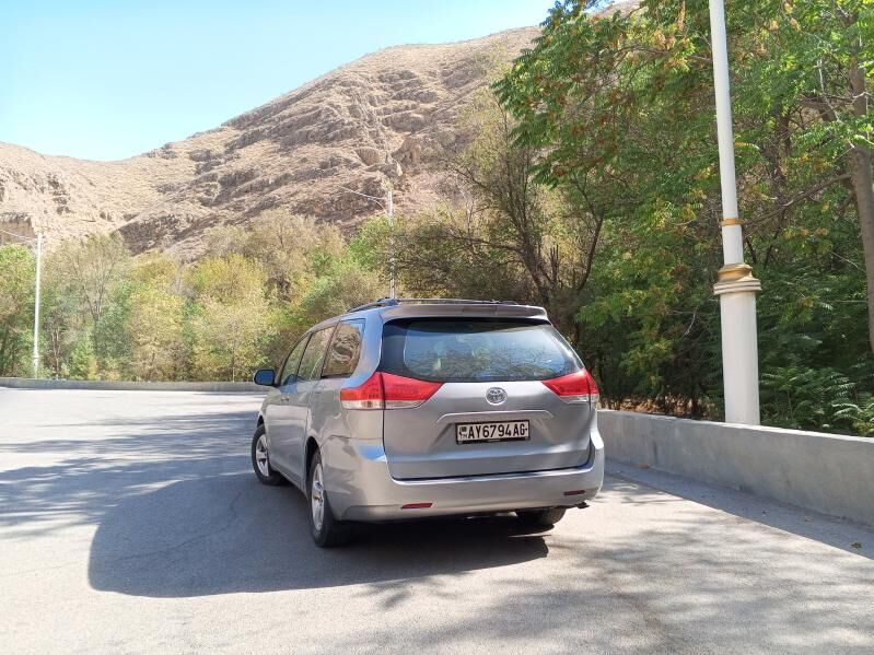 Toyota Sienna 2011 - 285 000 TMT - Ашхабад - img 9