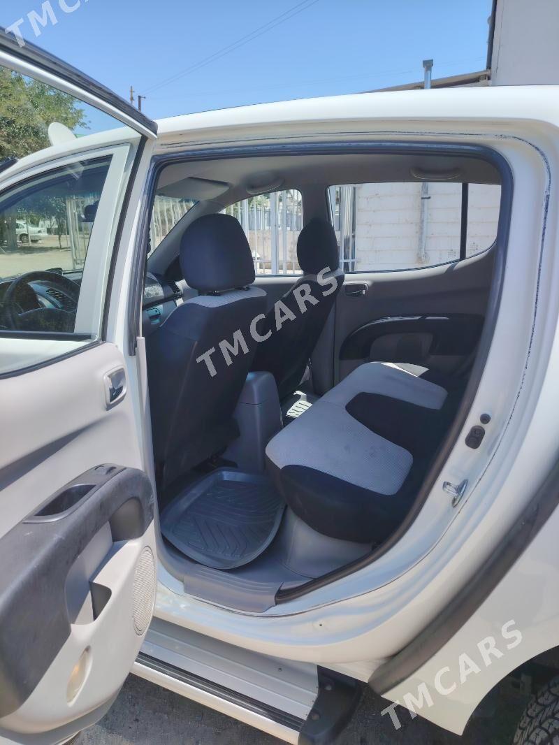 Mitsubishi L200 2011 - 200 000 TMT - Туркменбаши - img 2