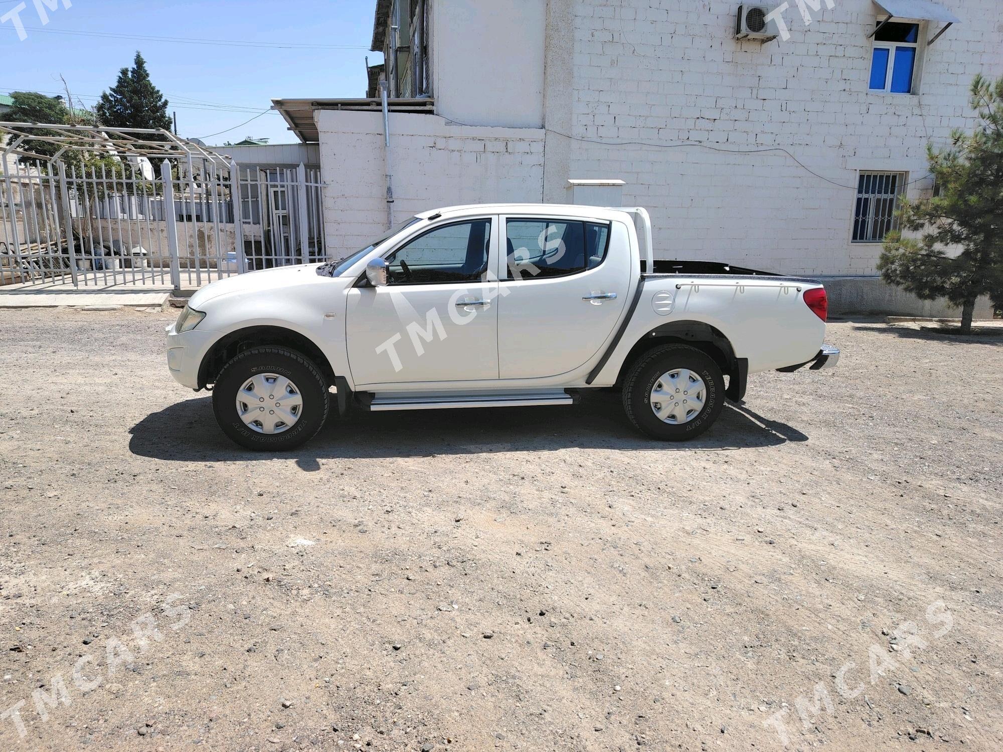 Mitsubishi L200 2011 - 200 000 TMT - Туркменбаши - img 9