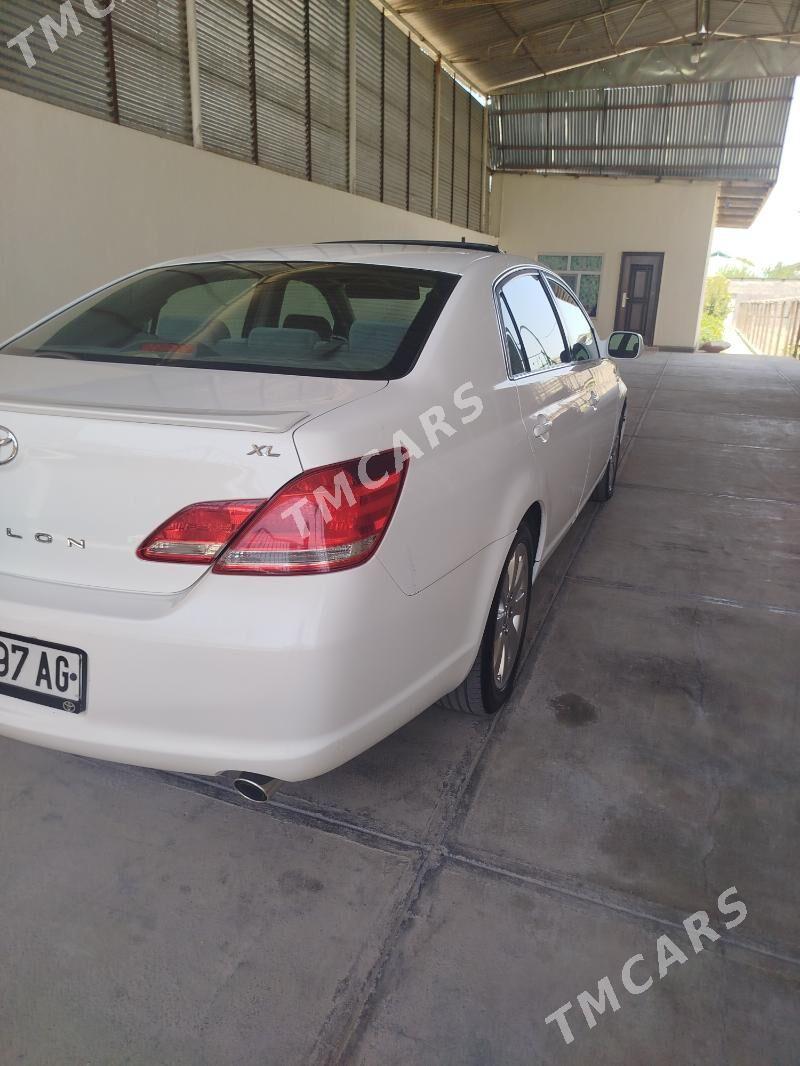Toyota Avalon 2005 - 165 000 TMT - Бузмеин - img 5
