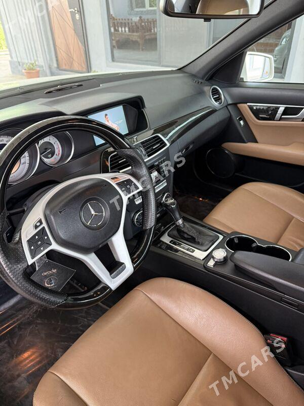 Mercedes-Benz C350 2012 - 280 000 TMT - Ашхабад - img 4