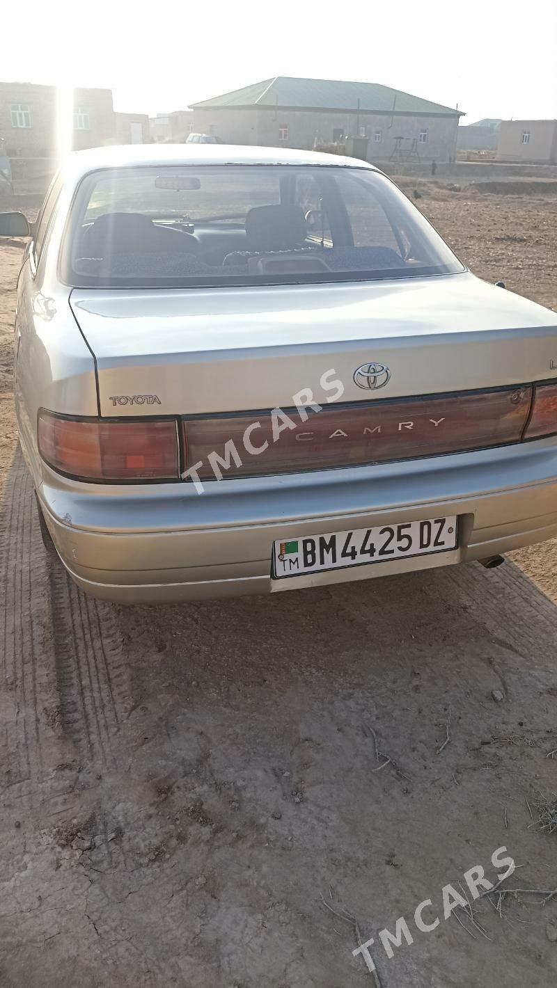 Toyota Camry 1993 - 80 000 TMT - Türkmenbaşy etr. - img 3
