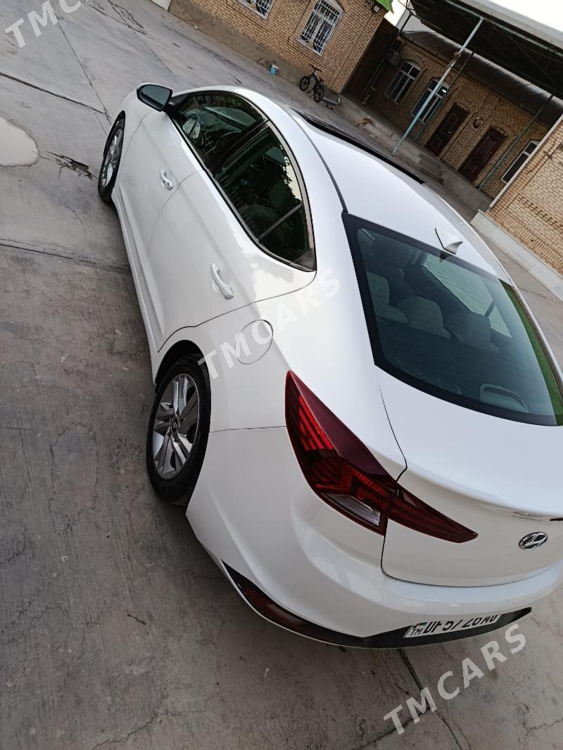 Hyundai Elantra 2019 - 215 000 TMT - Чоганлы - img 3