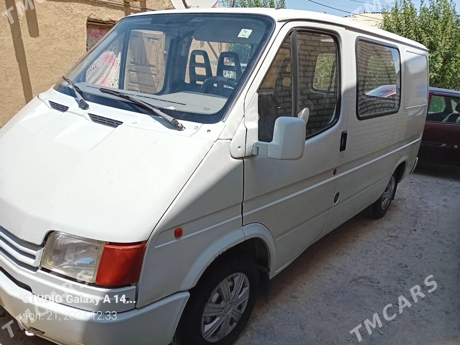 Ford Transit Crew Van 2019 - 40 000 TMT - Bäherden - img 2