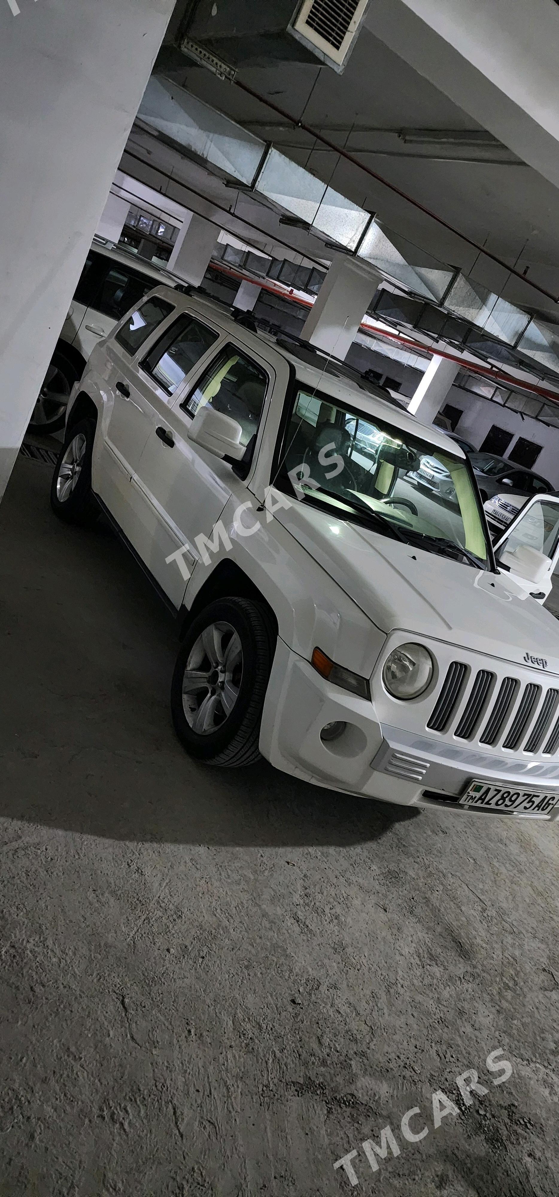 Jeep Patriot 2017 - 210 000 TMT - Podwoýski köç. (Bitarap Türkmenistan şaýoly) - img 2