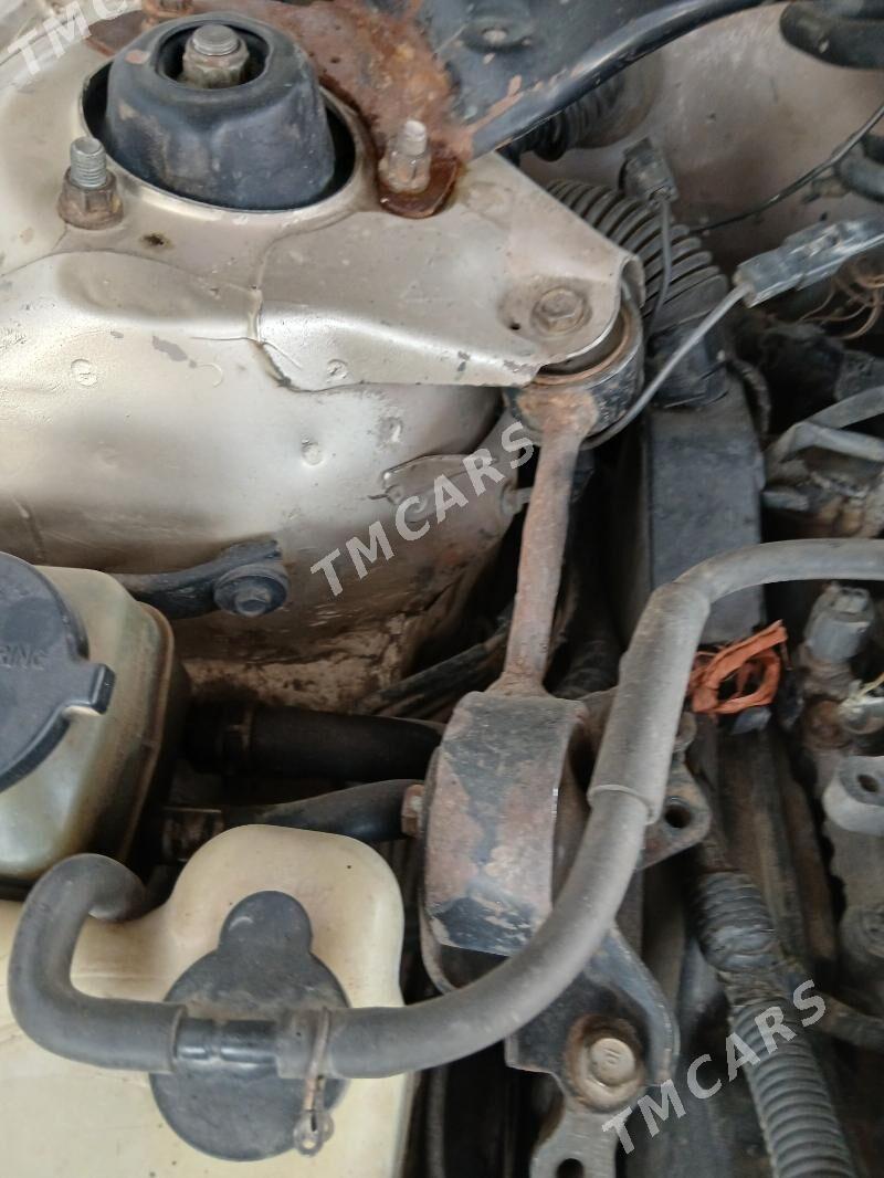 Toyota Camry 1995 - 80 000 TMT - Saýat - img 3