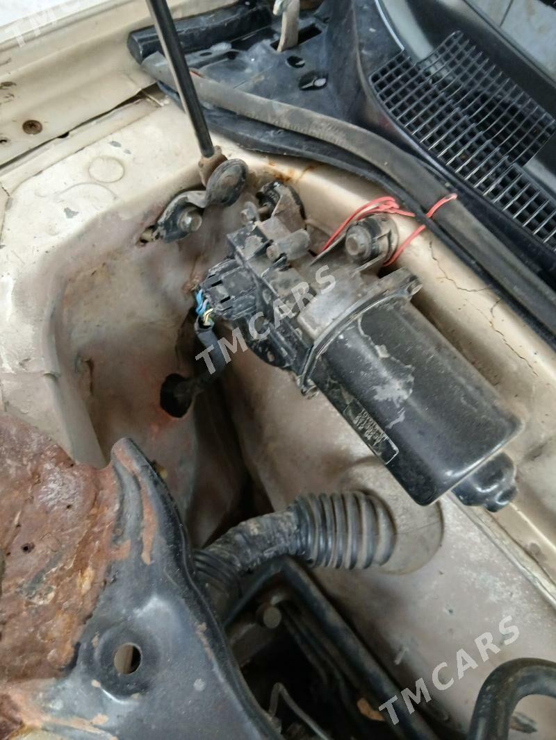 Toyota Camry 1995 - 80 000 TMT - Saýat - img 5