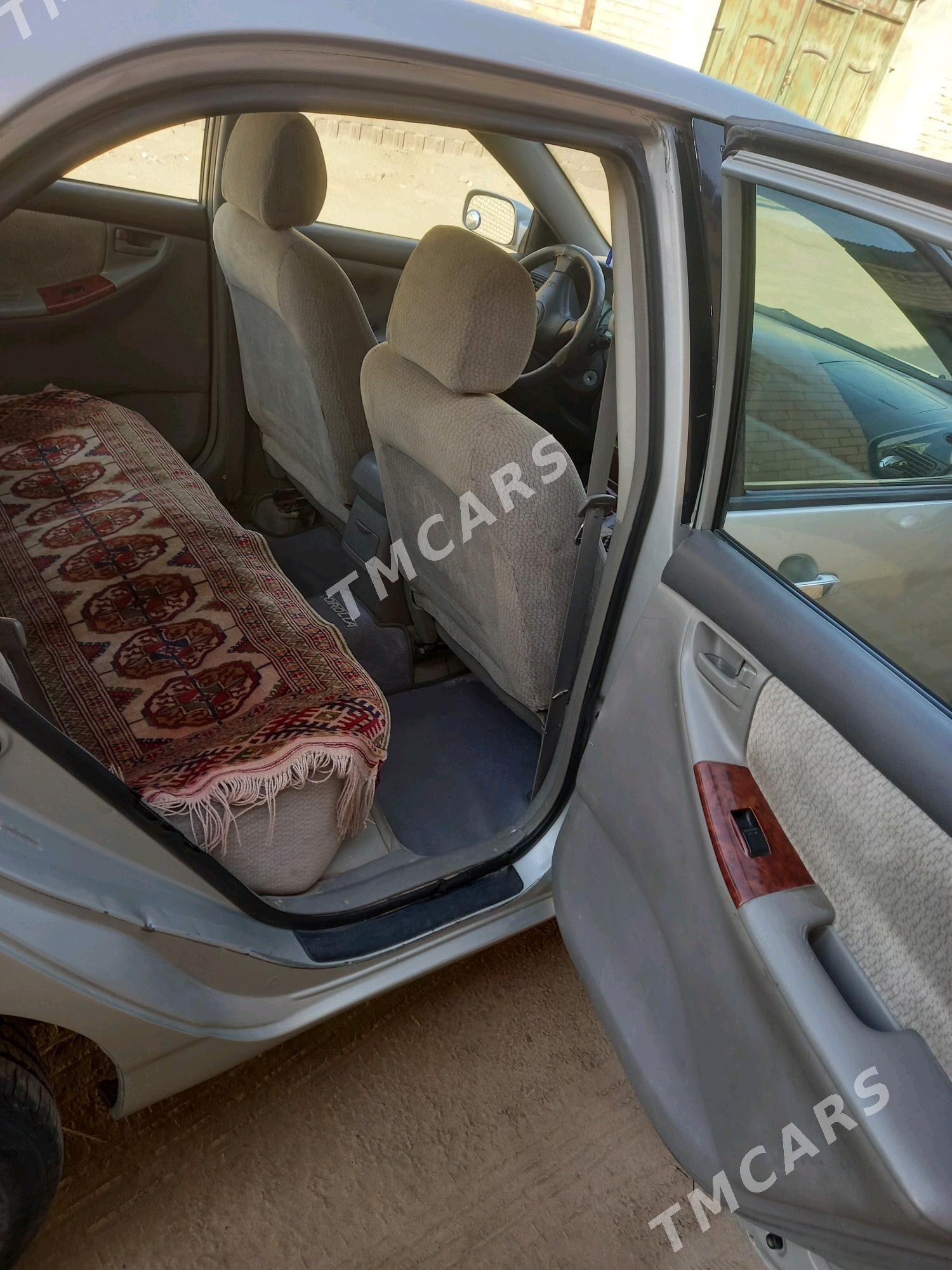Toyota Corolla 2004 - 110 000 TMT - Фарап - img 3