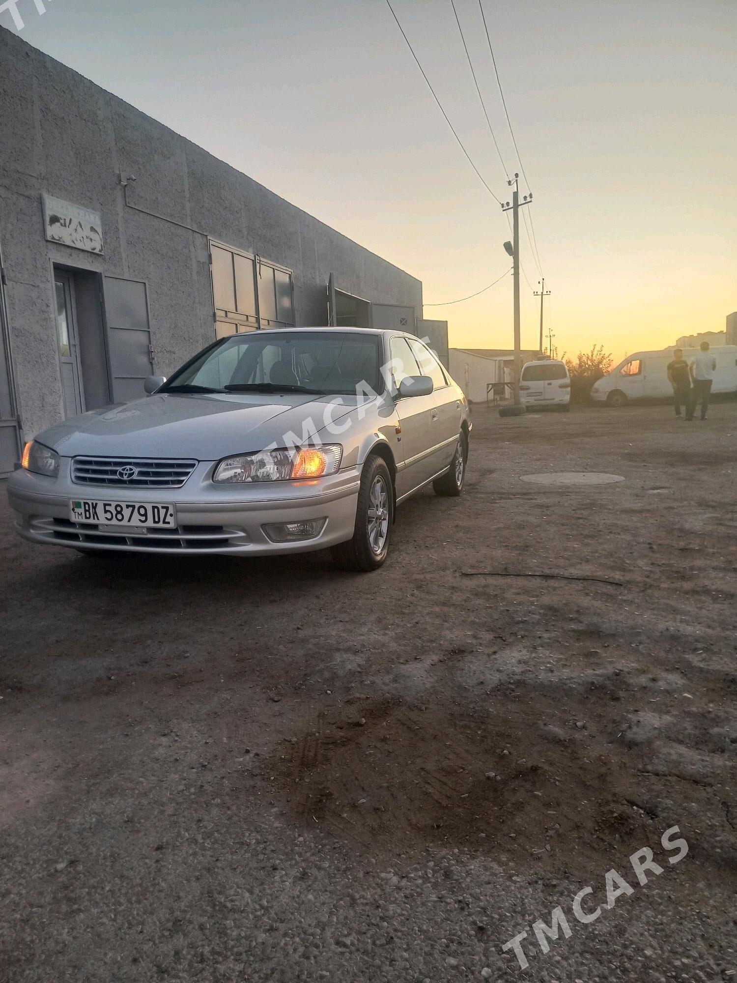 Toyota Camry 2000 - 153 000 TMT - Дашогуз - img 8