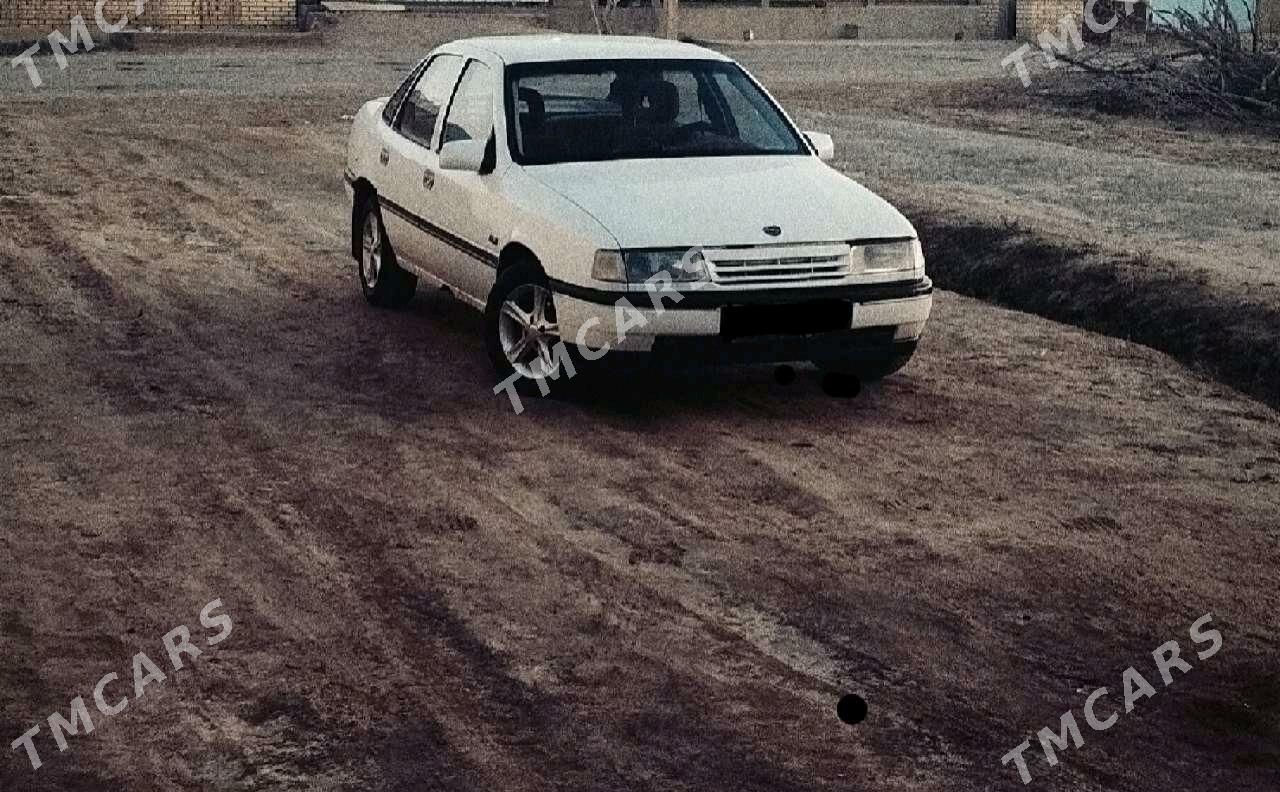 Opel Vectra 1990 - 30 000 TMT - Mary - img 3