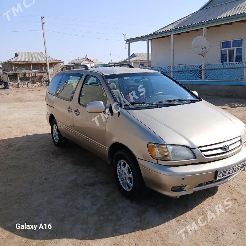 Toyota Sienna 2001 - 140 000 TMT - Эсенгулы - img 6