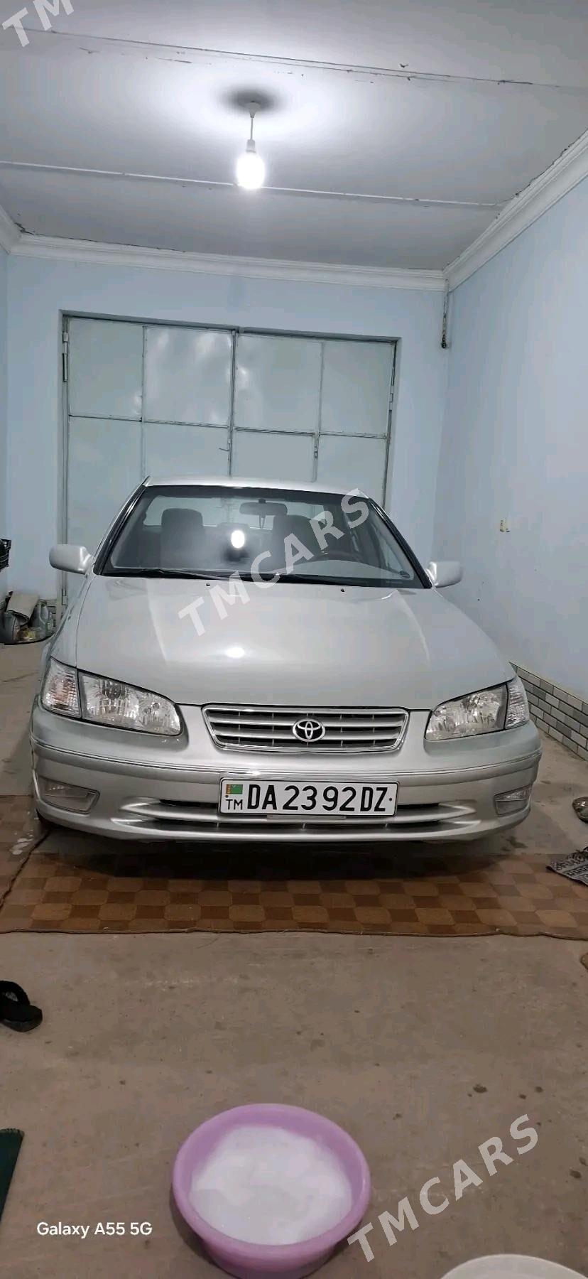 Toyota Camry 2001 - 165 000 TMT - Акдепе - img 5