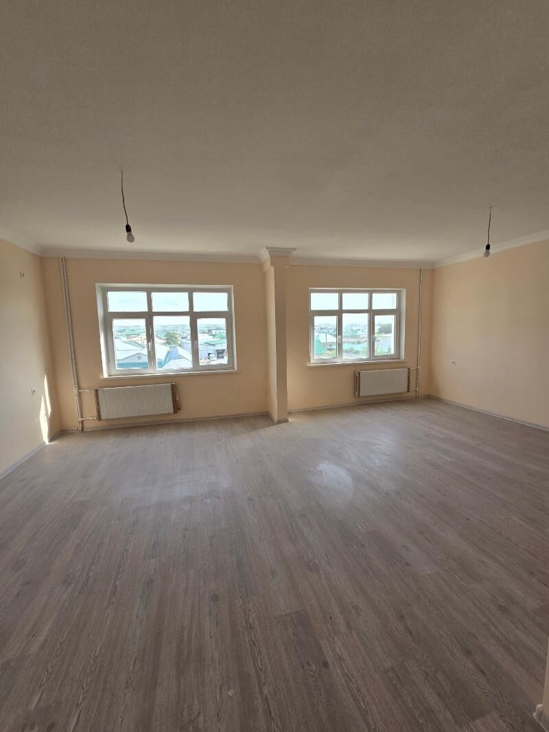 2 komnat 96m² Panelny - Анев - img 2