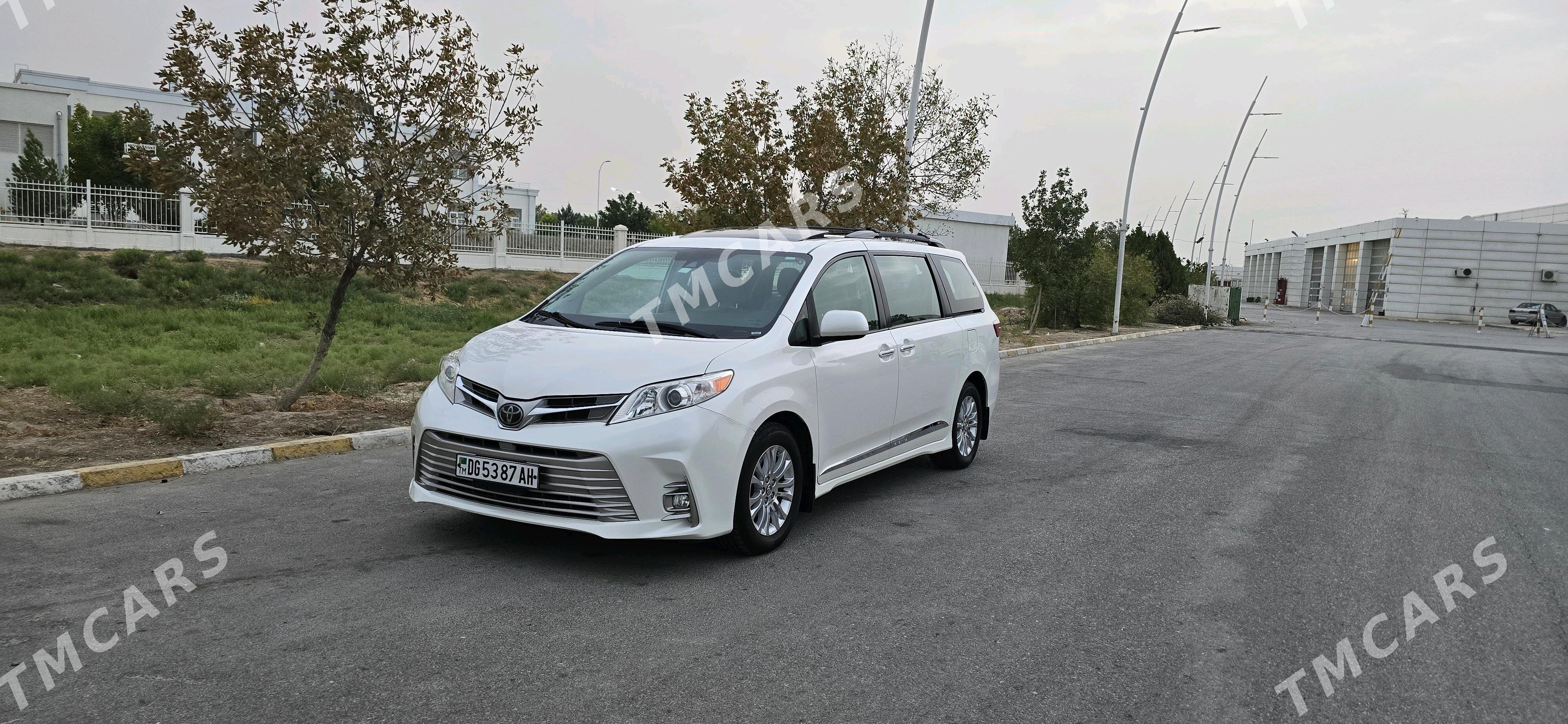 Toyota Sienna 2019 - 550 000 TMT - Aşgabat - img 6