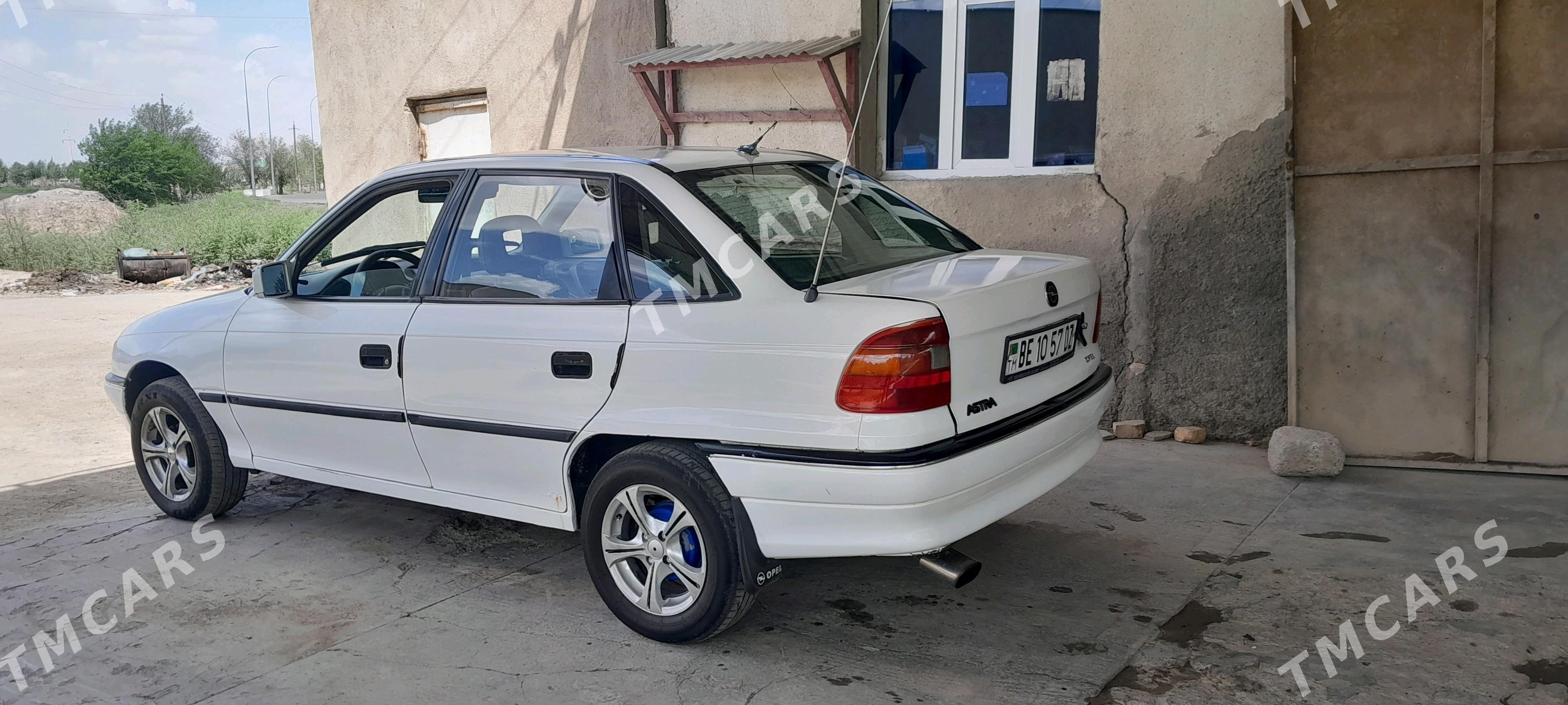 Opel Astra 1992 - 45 000 TMT - Boldumsaz - img 4