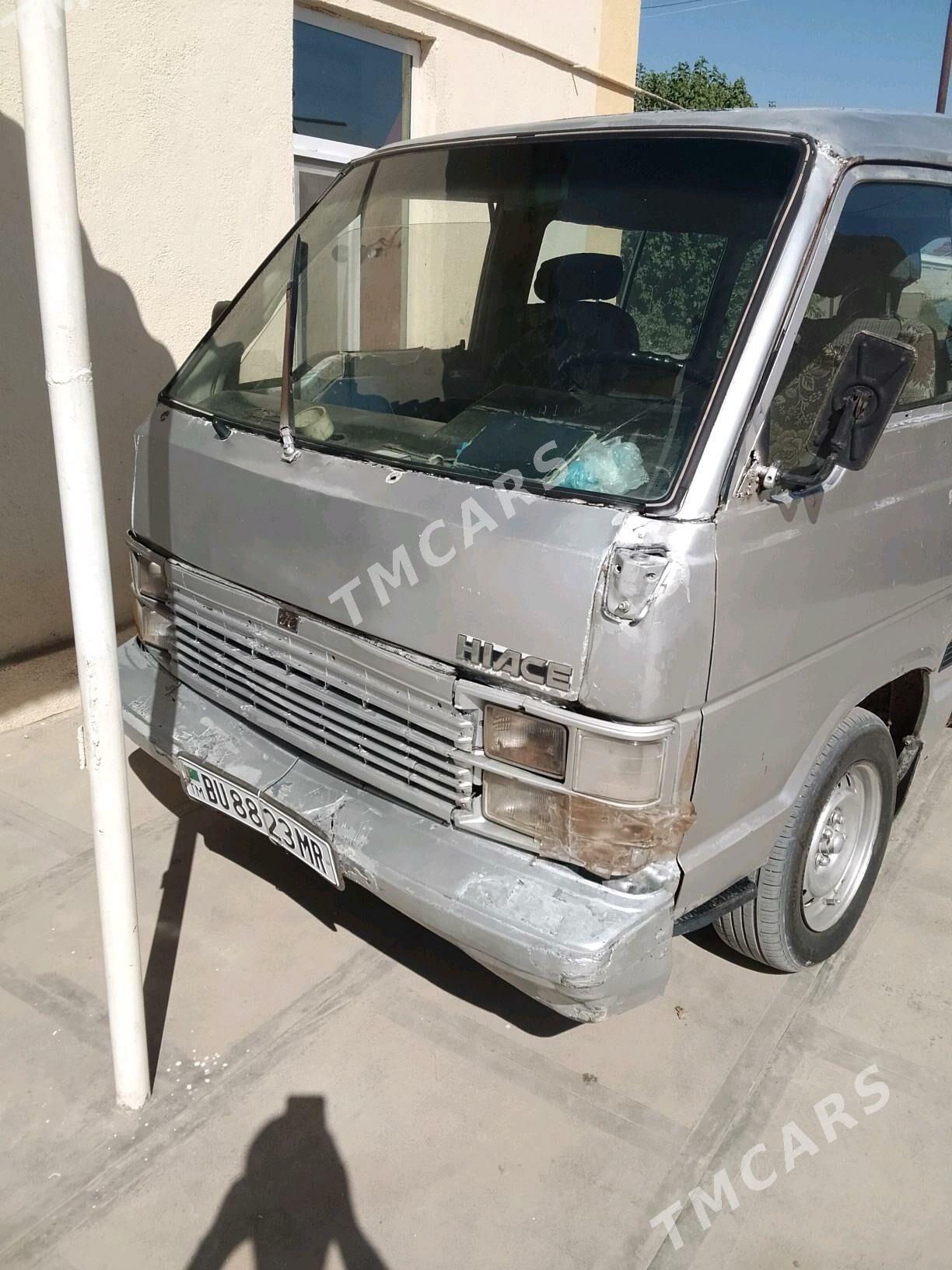 Toyota Hiace 1987 - 20 000 TMT - Мары - img 3