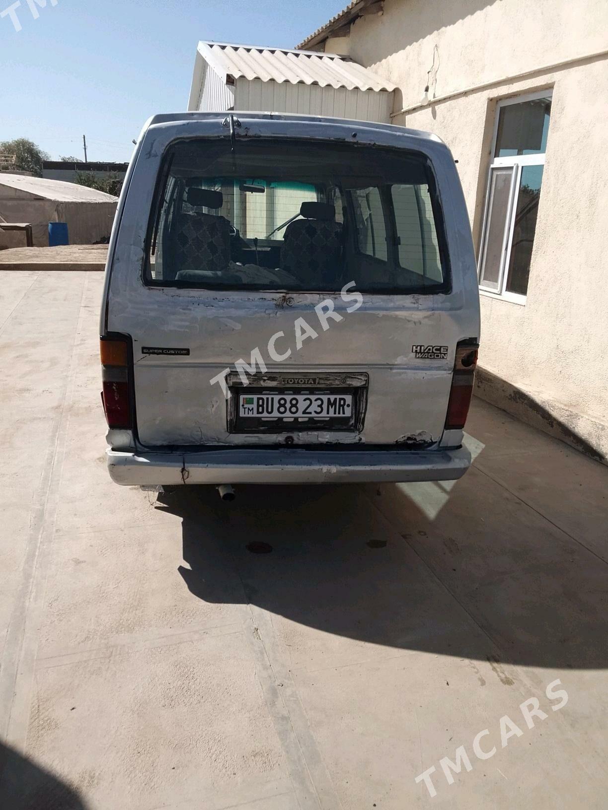 Toyota Hiace 1987 - 20 000 TMT - Мары - img 5