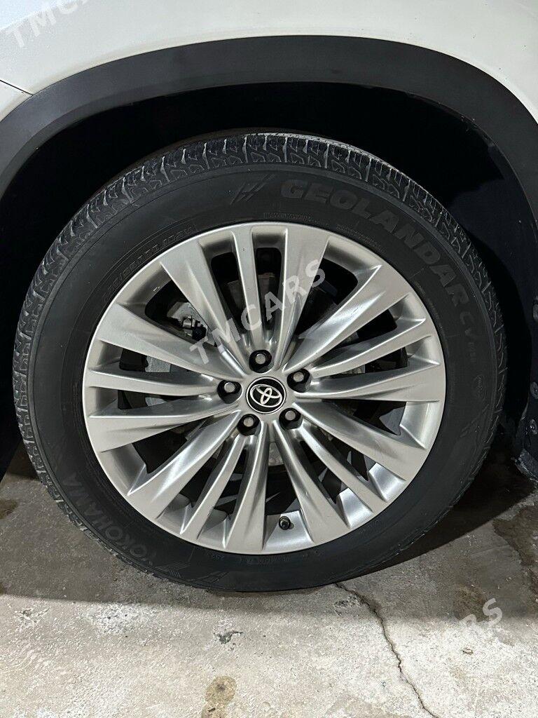 Toyota Highlander 2021 - 595 000 TMT - Aşgabat - img 5