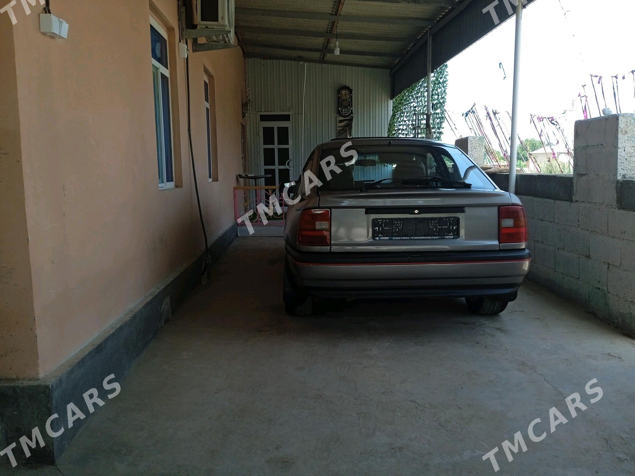 Opel Vectra 1991 - 33 000 TMT - Мургап - img 10
