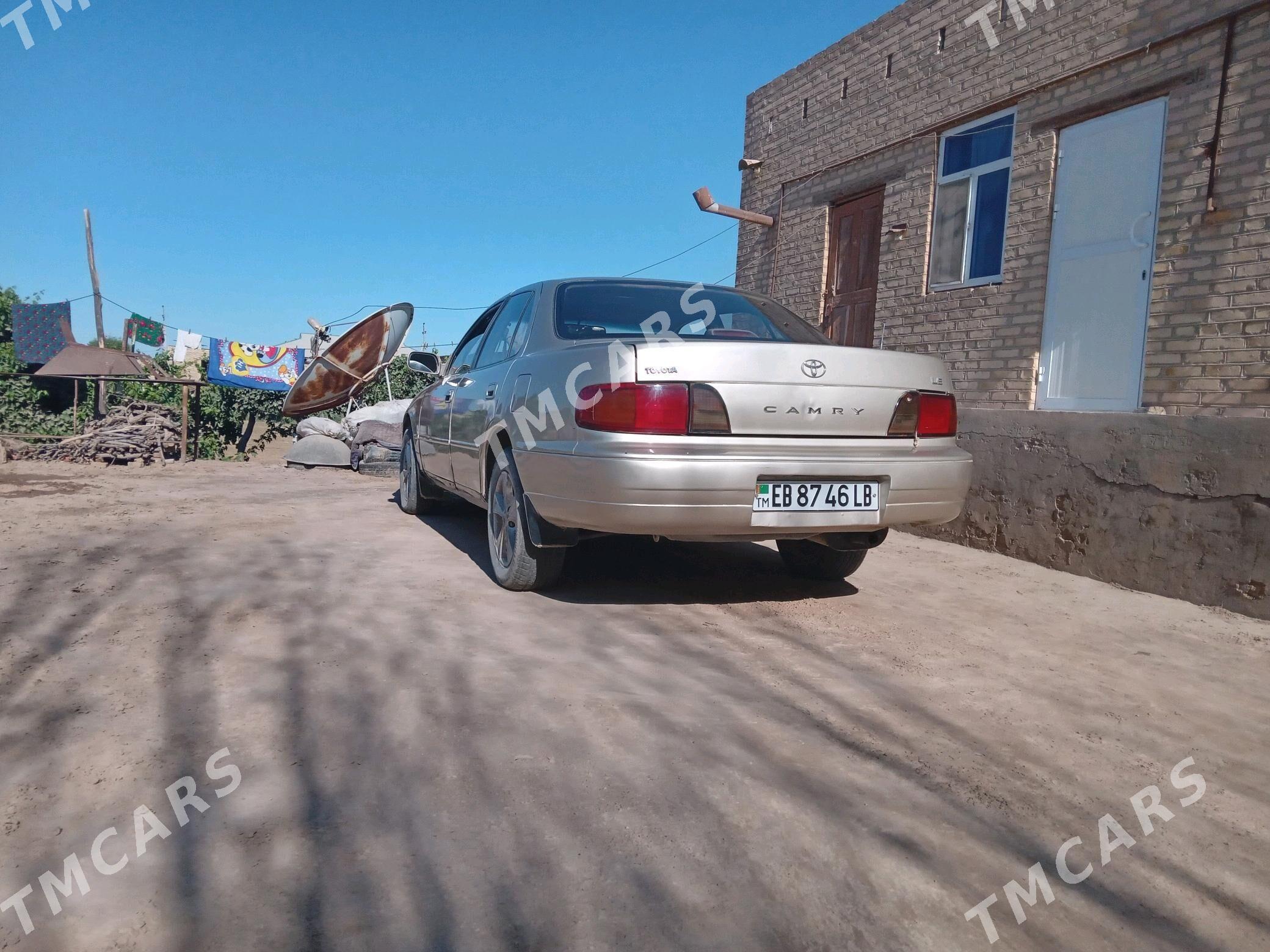 Toyota Camry 1994 - 65 000 TMT - Гарабекевюл - img 4