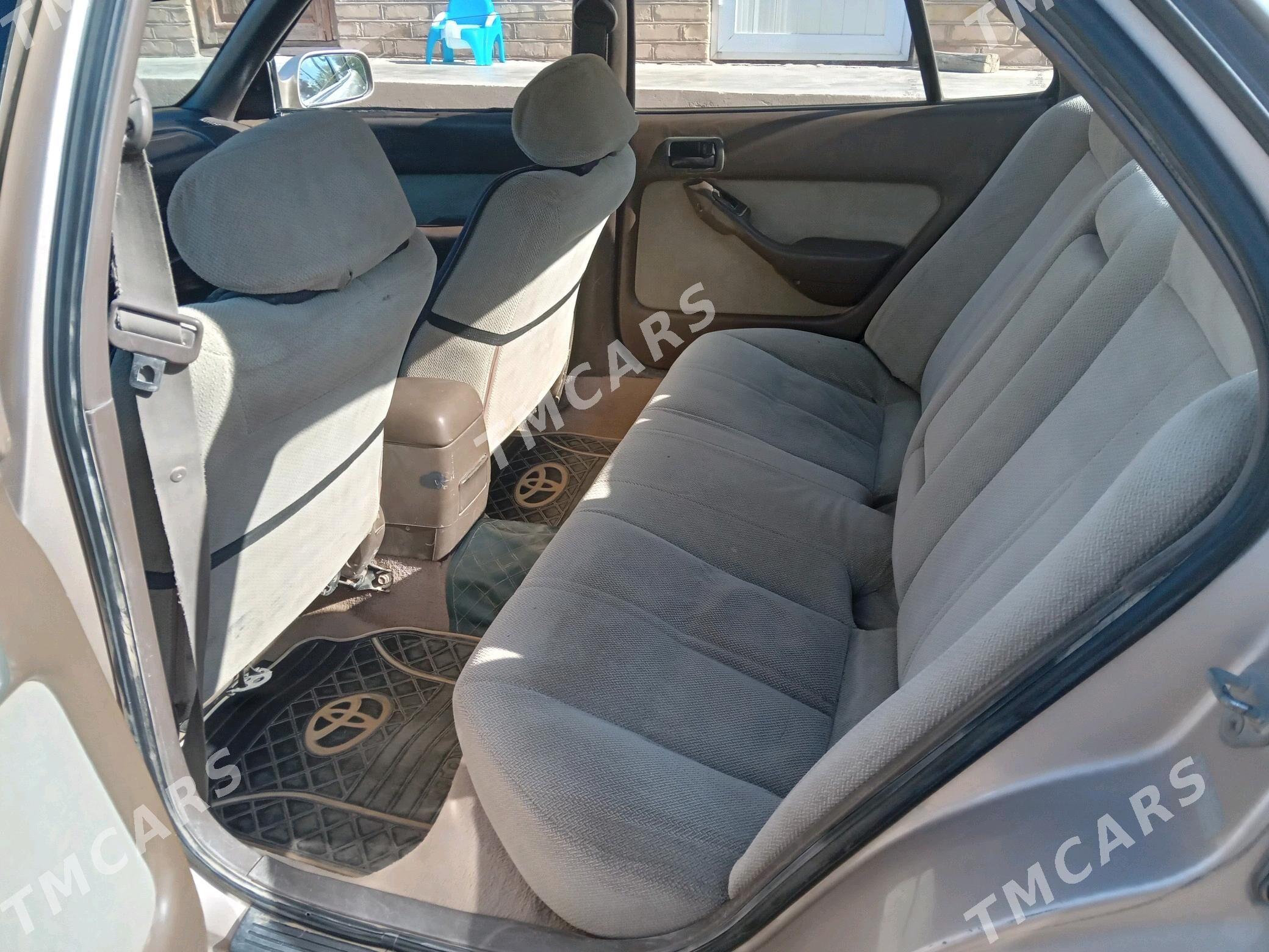 Toyota Camry 1994 - 65 000 TMT - Гарабекевюл - img 2
