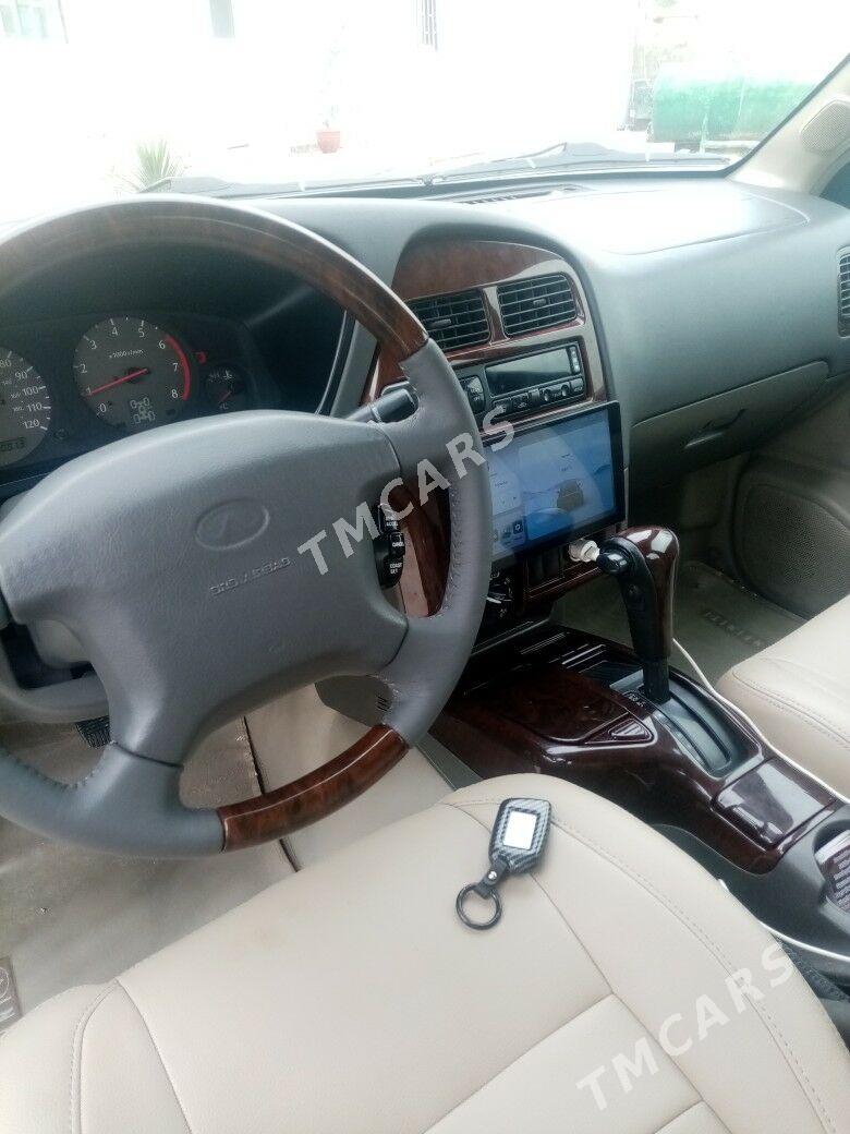Infiniti QX4 1999 - 125 000 TMT - Балканабат - img 4