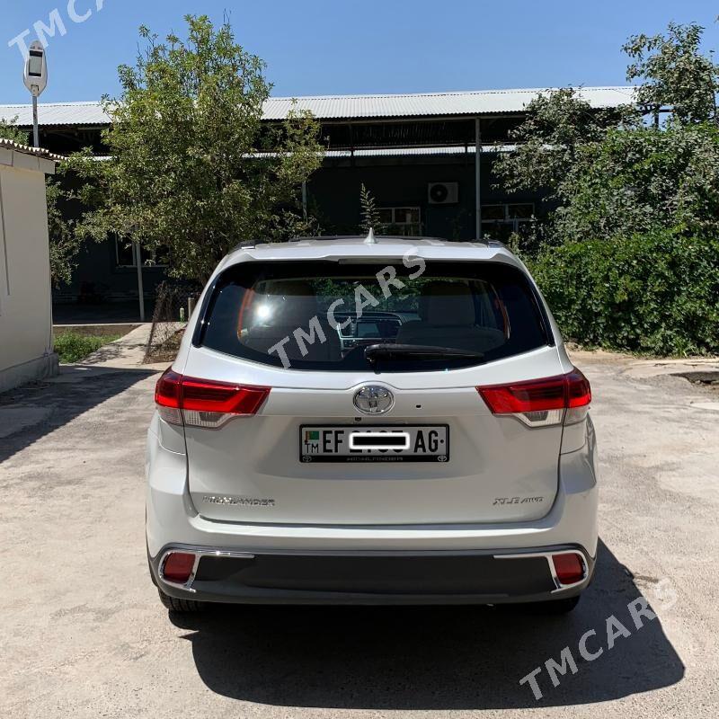 Toyota Highlander 2018 - 487 000 TMT - Aşgabat - img 9