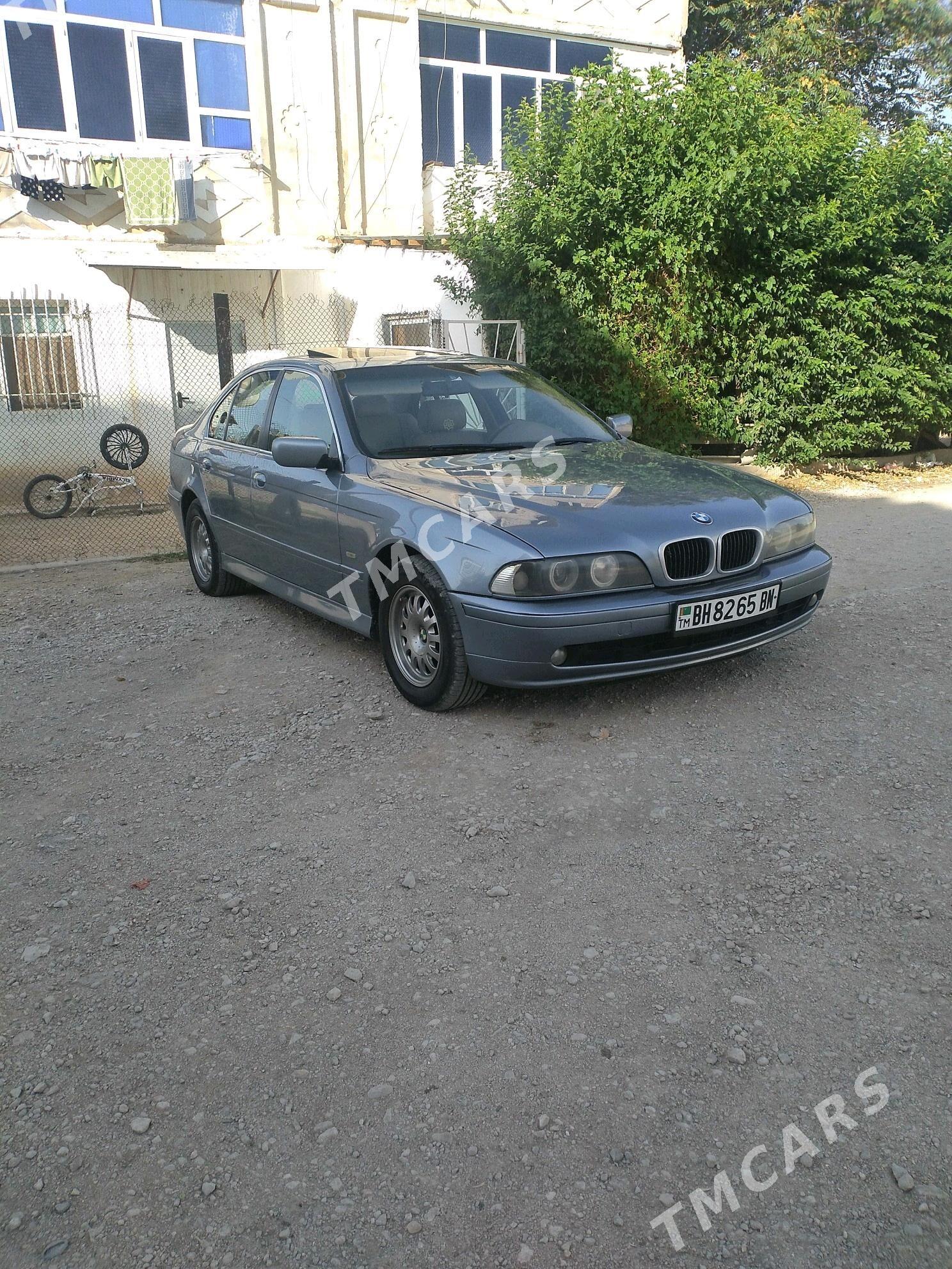 BMW E39 2003 - 105 000 TMT - Balkanabat - img 3