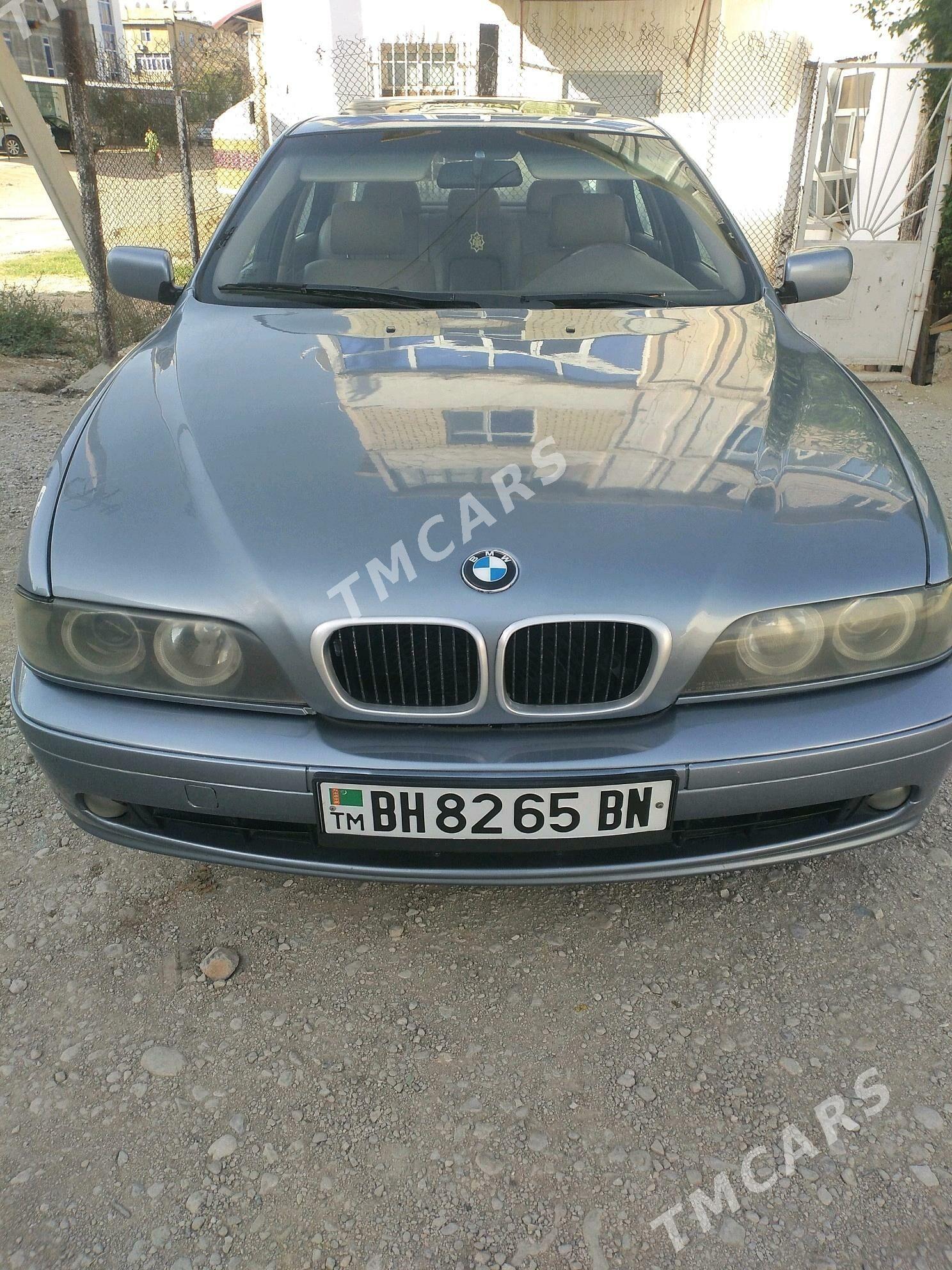 BMW E39 2003 - 105 000 TMT - Balkanabat - img 2