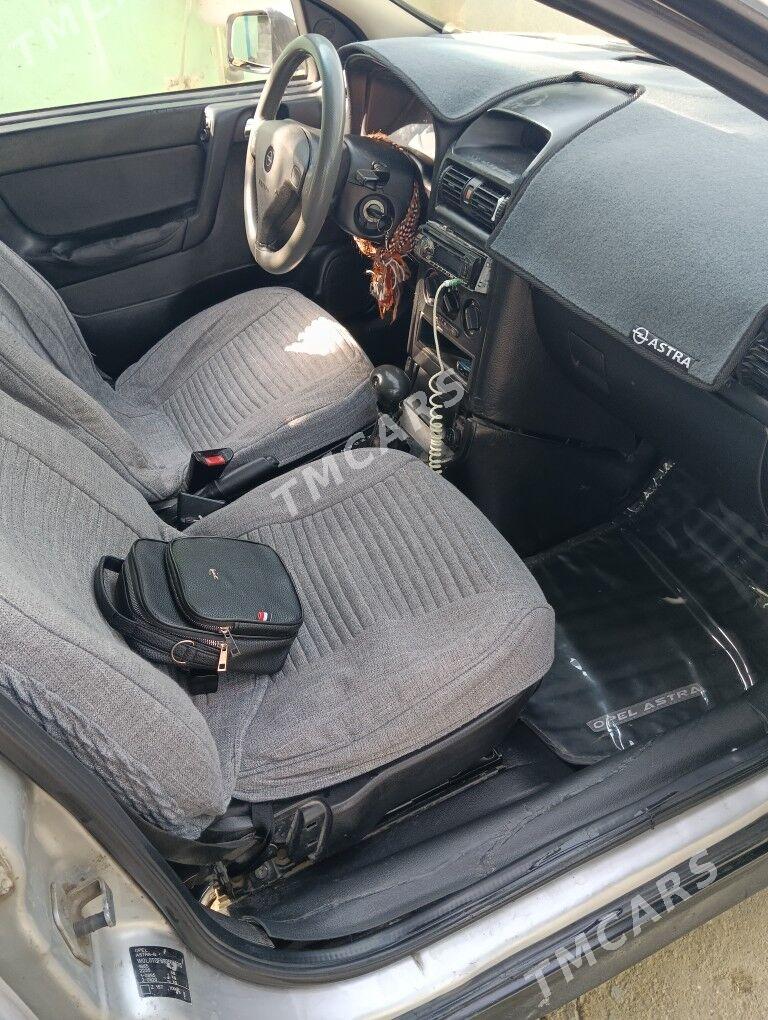 Opel Astra 2002 - 70 000 TMT - Aşgabat - img 3