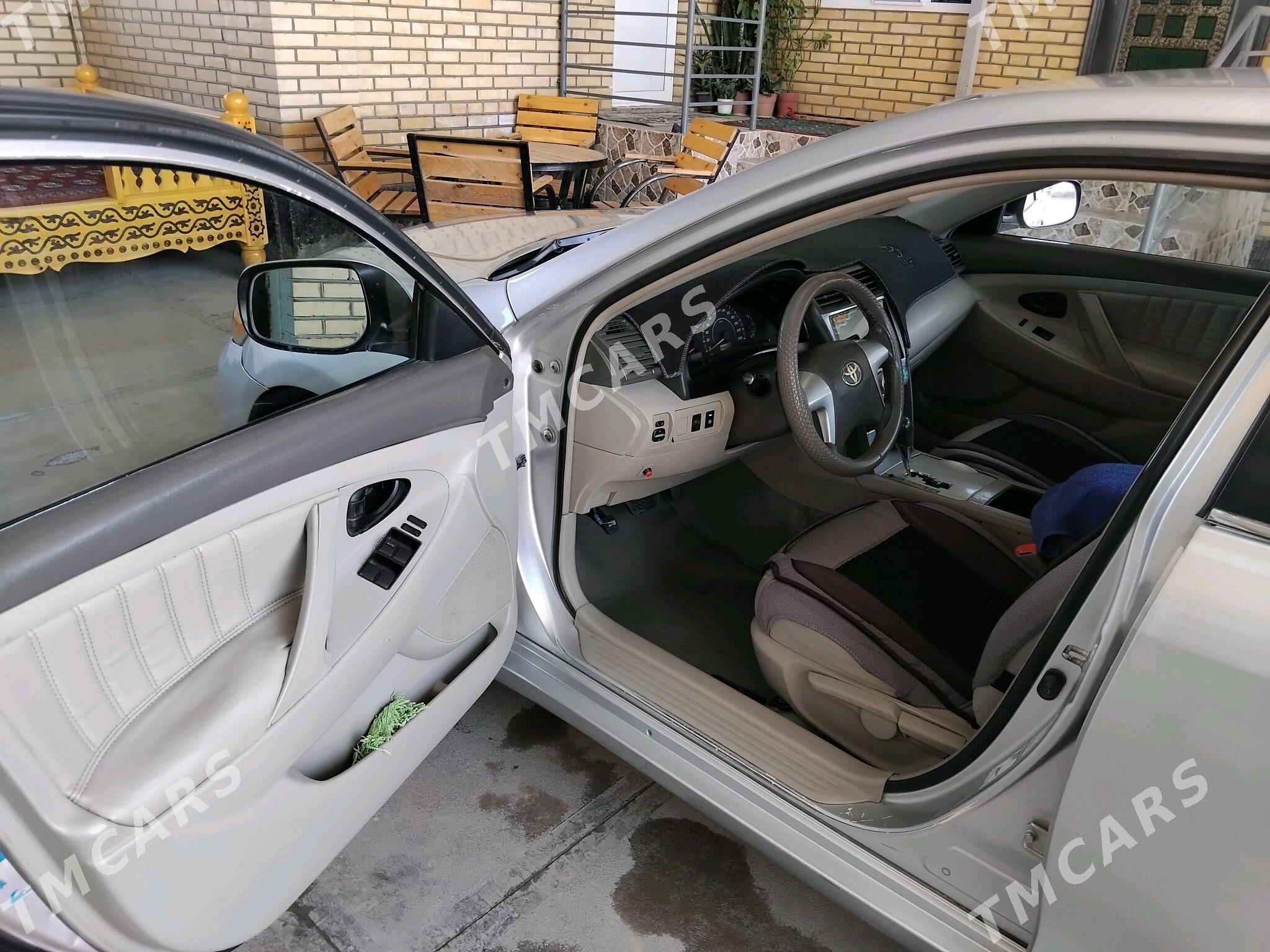 Toyota Camry 2008 - 130 000 TMT - Мары - img 8