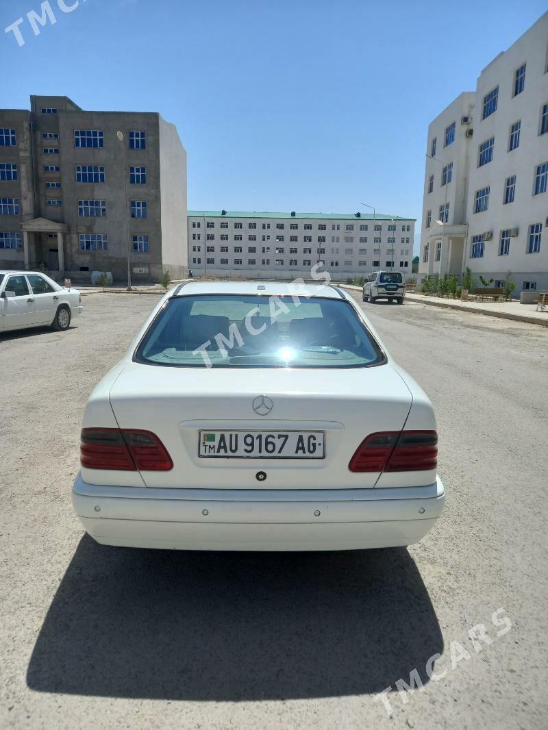 Mercedes-Benz E-Class 1999 - 70 000 TMT - Ашхабад - img 6