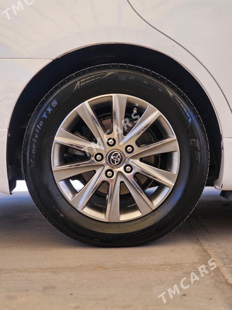 Toyota Camry 2011 - 196 000 TMT - Мары - img 10