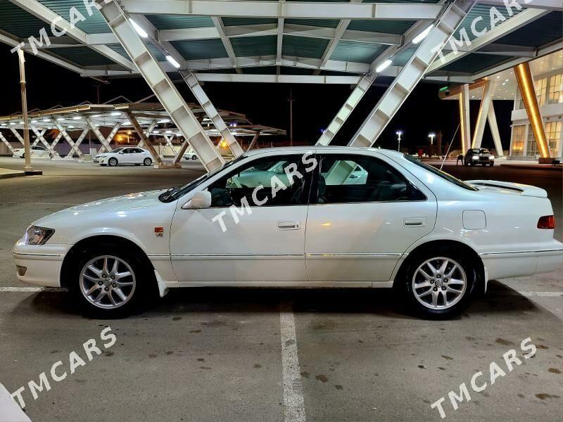 Toyota Camry 2000 - 140 000 TMT - Балканабат - img 3