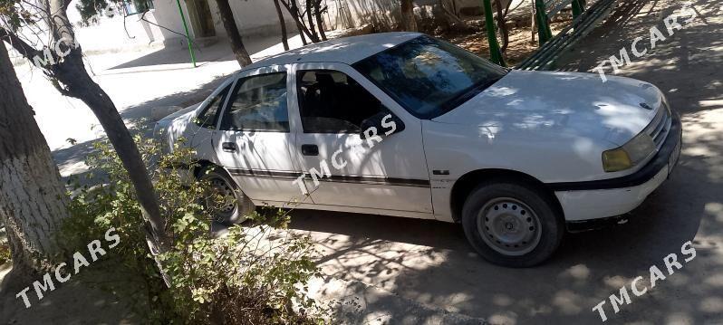 Opel Vectra 1992 - 16 000 TMT - Магданлы - img 4