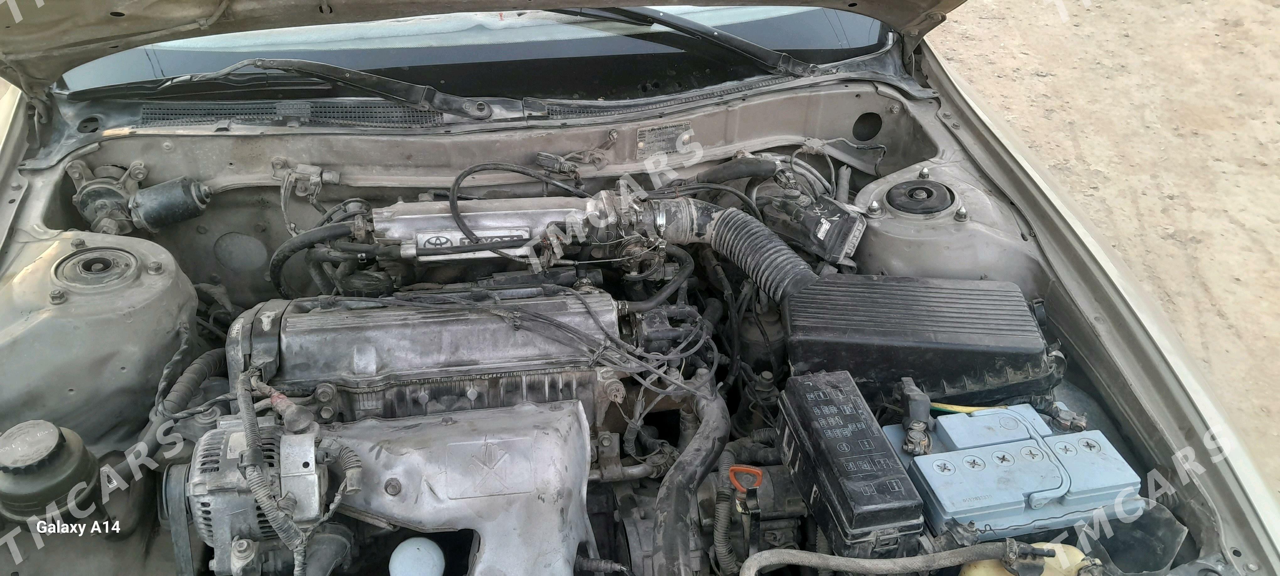 Toyota Vista 1993 - 35 000 TMT - Достлук - img 4