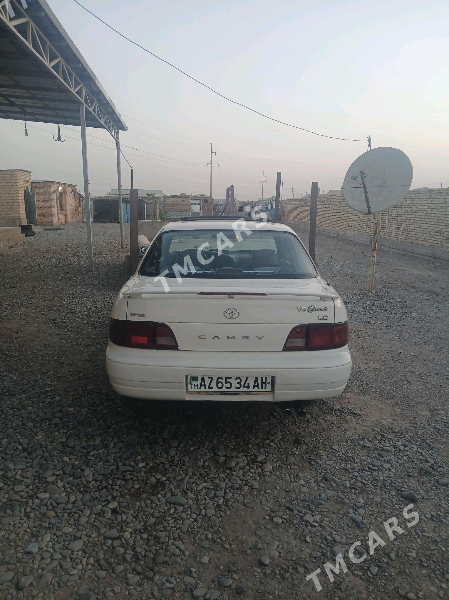 Toyota Camry 1994 - 95 000 TMT - Серахс - img 3