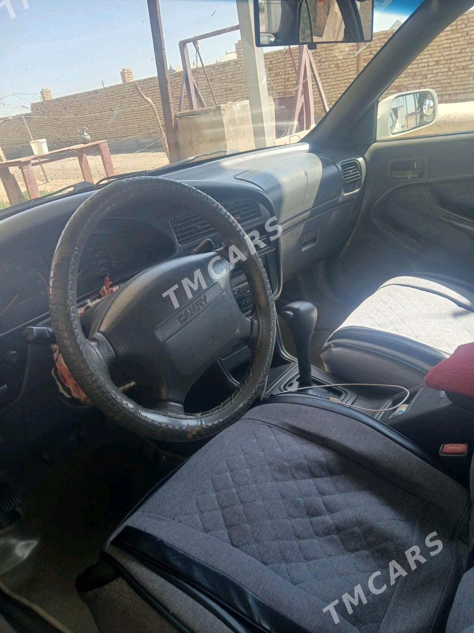 Toyota Camry 1994 - 95 000 TMT - Серахс - img 5