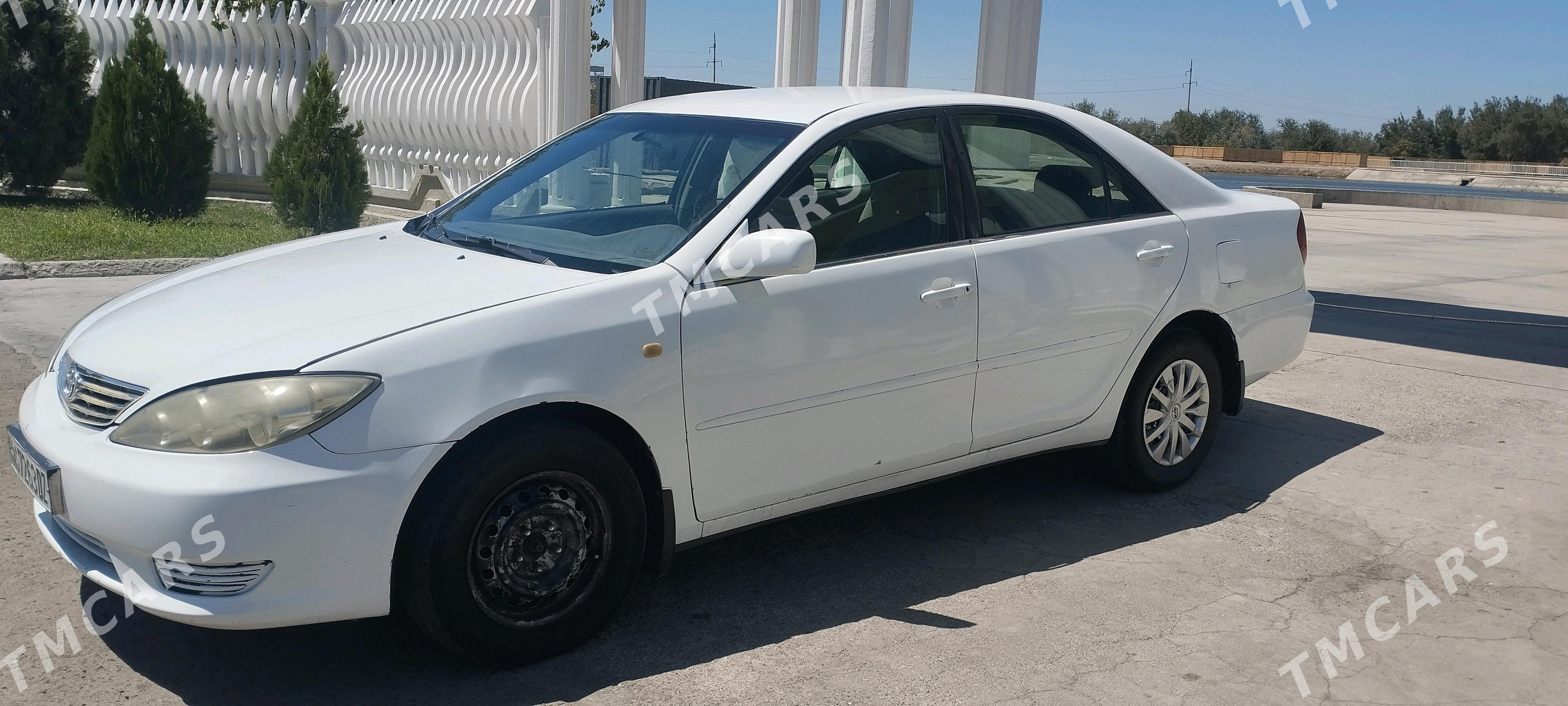 Toyota Camry 2004 - 115 000 TMT - Дашогуз - img 4