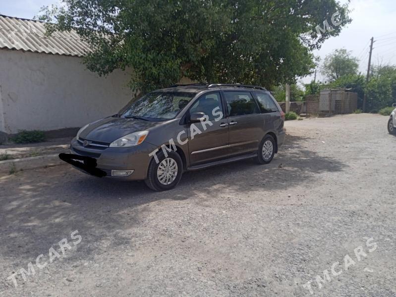 Toyota Sienna 2004 - 220 000 TMT - Ёлётен - img 5