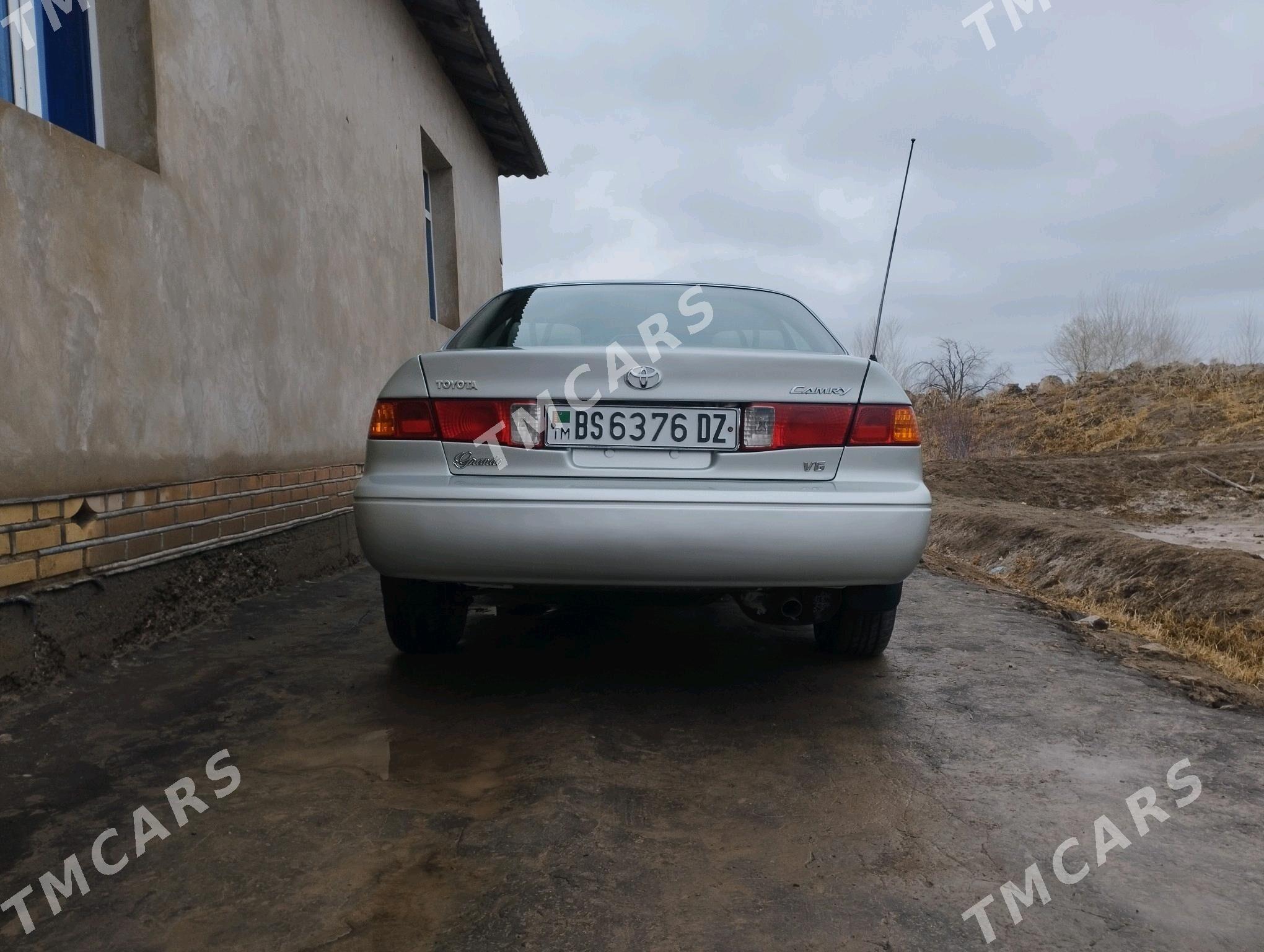 Toyota Camry 2000 - 135 000 TMT - Кёнеургенч - img 4