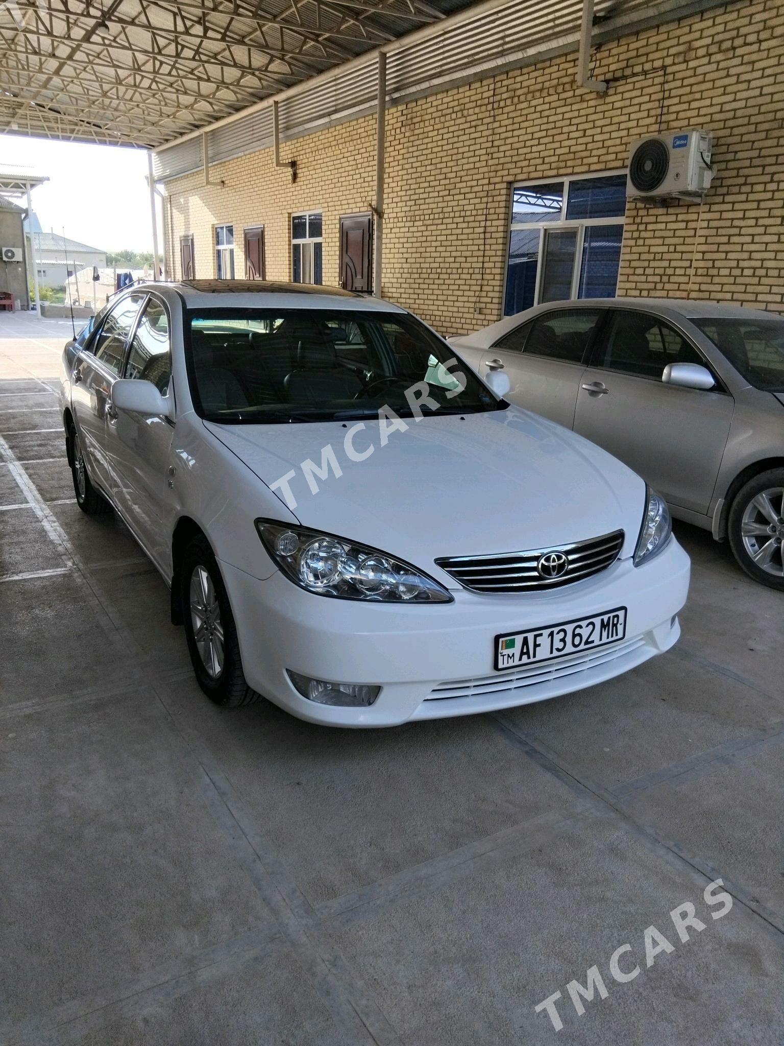 Toyota Camry 2003 - 190 000 TMT - Мары - img 2