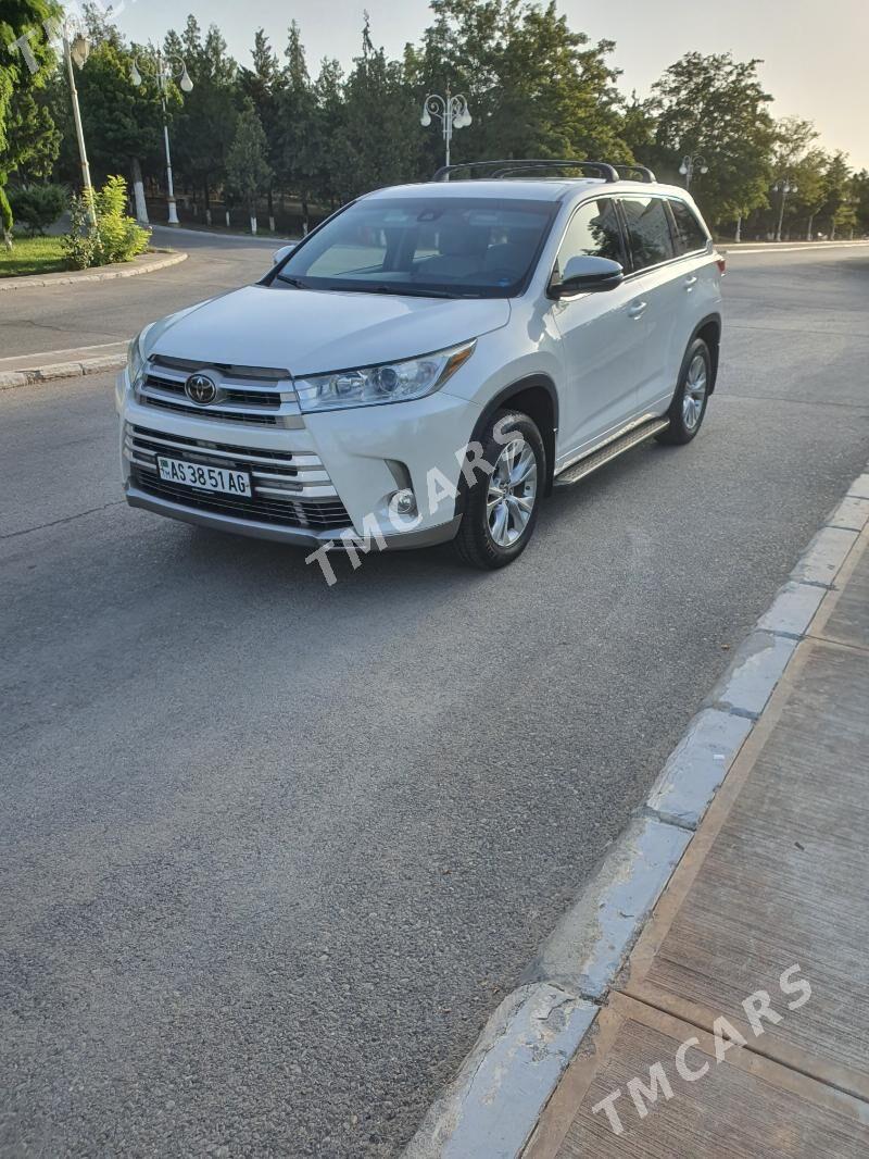 Toyota Highlander 2018 - 396 000 TMT - Ашхабад - img 2