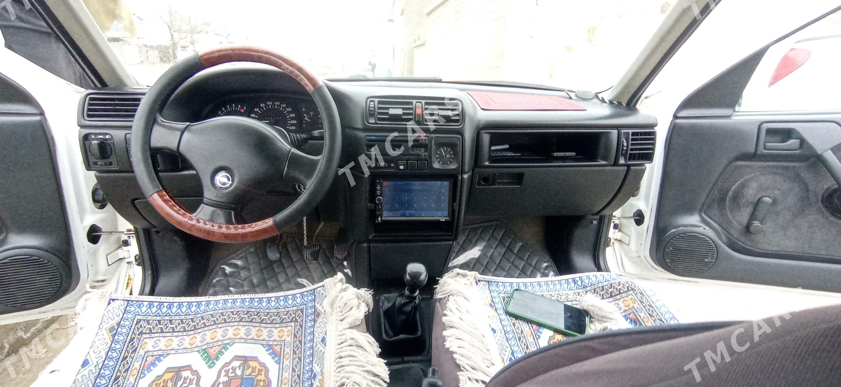Opel Vectra 1991 - 30 000 TMT - Бахарден - img 7