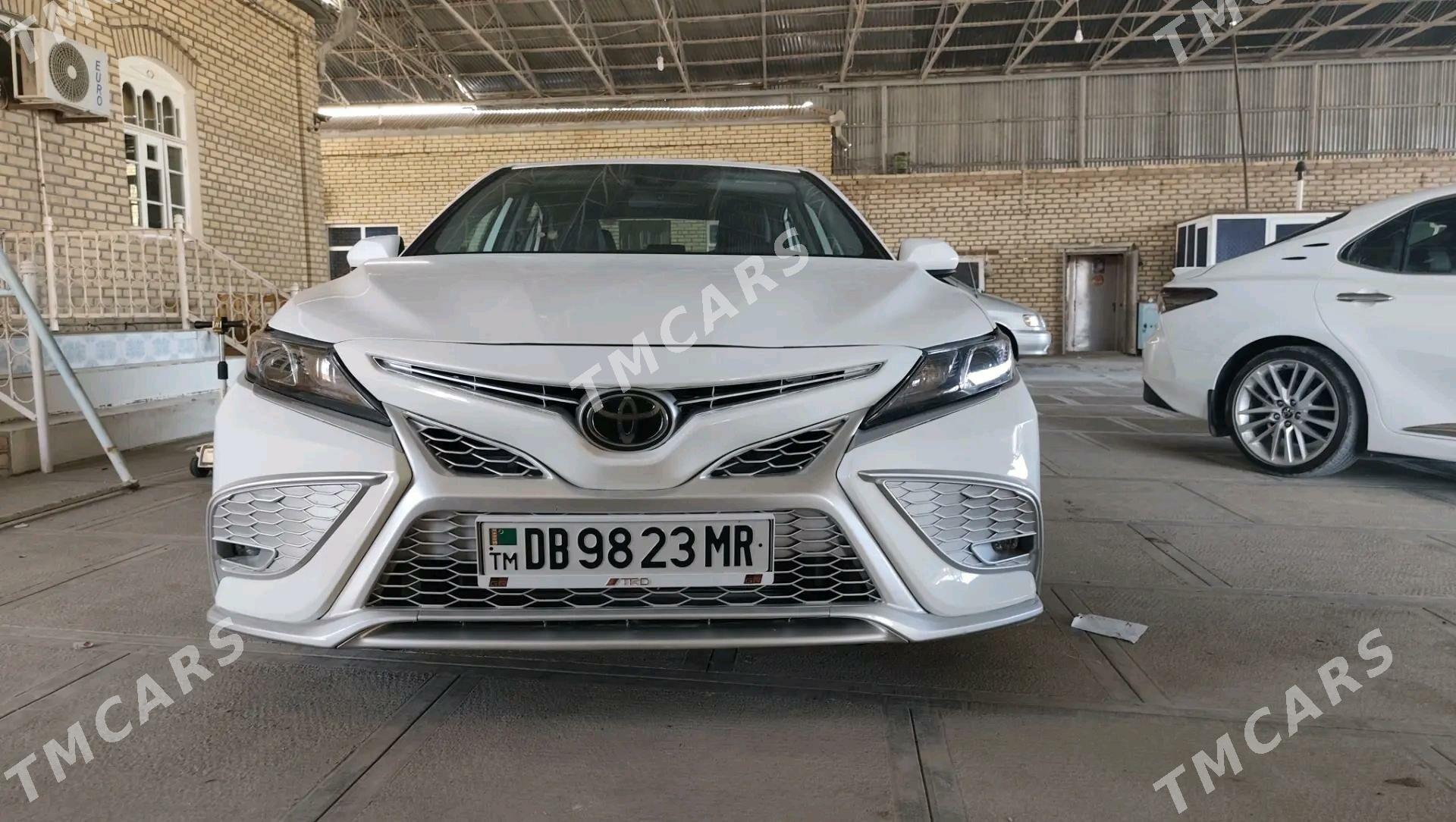 Toyota Camry 2021 - 285 000 TMT - Мургап - img 5