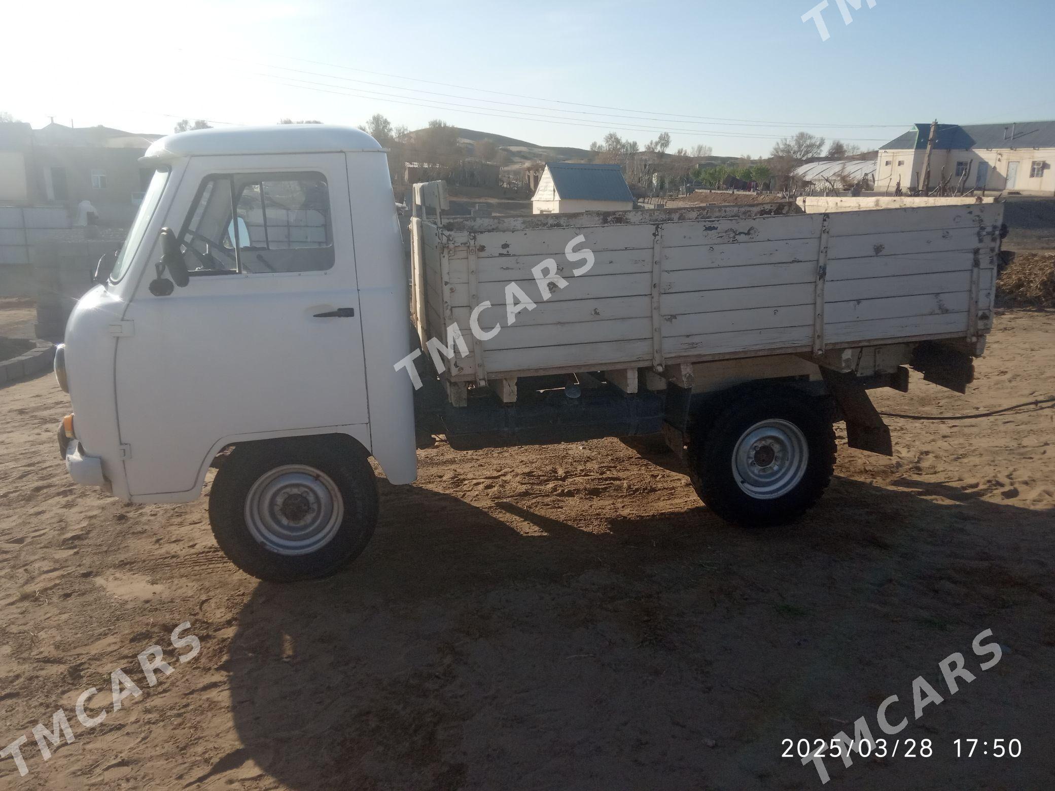UAZ Profi 1998 - 78 000 TMT - Ак-Бугдайский этрап - img 5